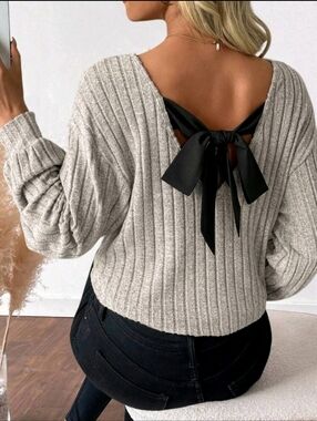 Gray Open Back Bow Long Sleeve V Neck Blouse Sizes 6 8 & 14